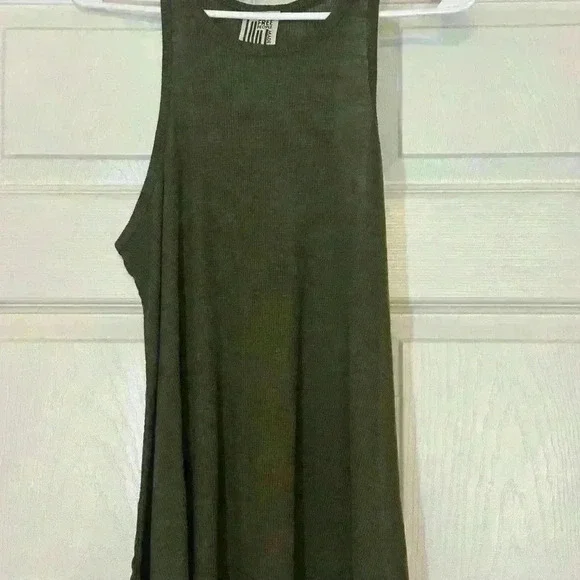Set of Two (2) Free People NWOT tank Top - Picture 12 of 13